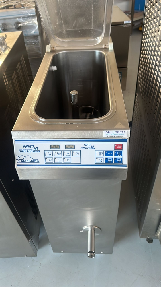Pastorizzatore CARPIGIANI PASTOMASTER 60 TRONIC USATO 4 Pastorizzatore CARPIGIANI PASTOMASTER 60 TRONIC USATO - immagine 2